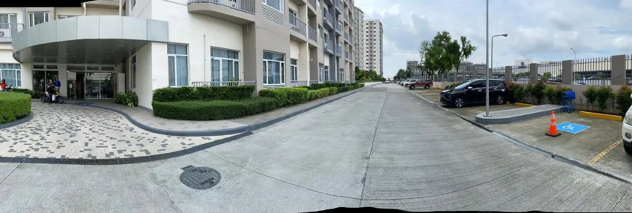Apartment Hotel Luxury Twin Bed Room With Balcony Las Pinas-South Residence Manila