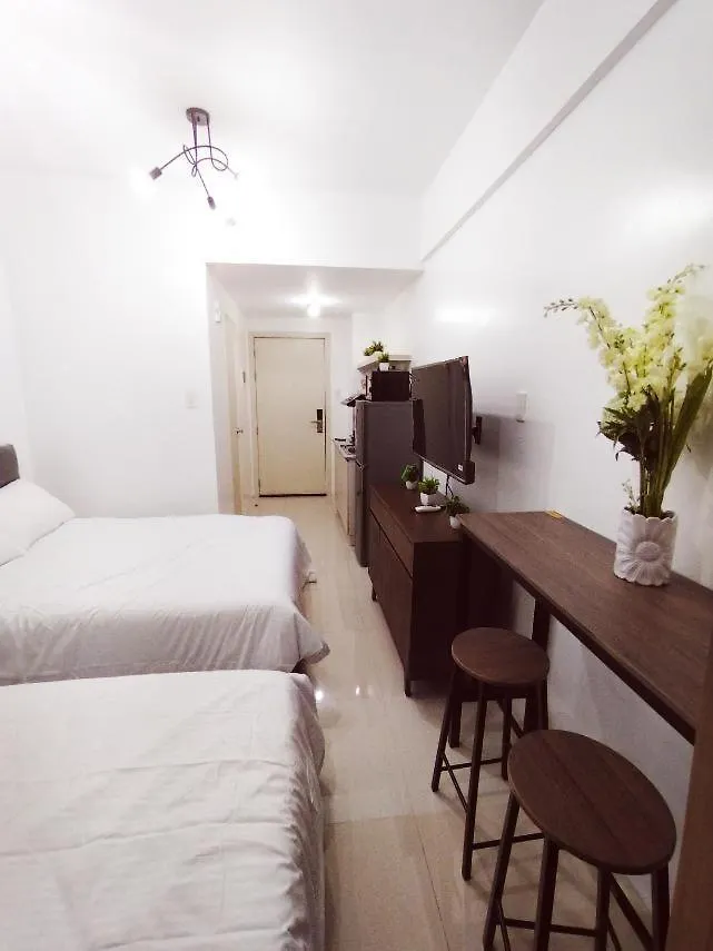 Hotel Luxury Twin Bed Room With Balcony Las Pinas-South Residence Manila 0*,